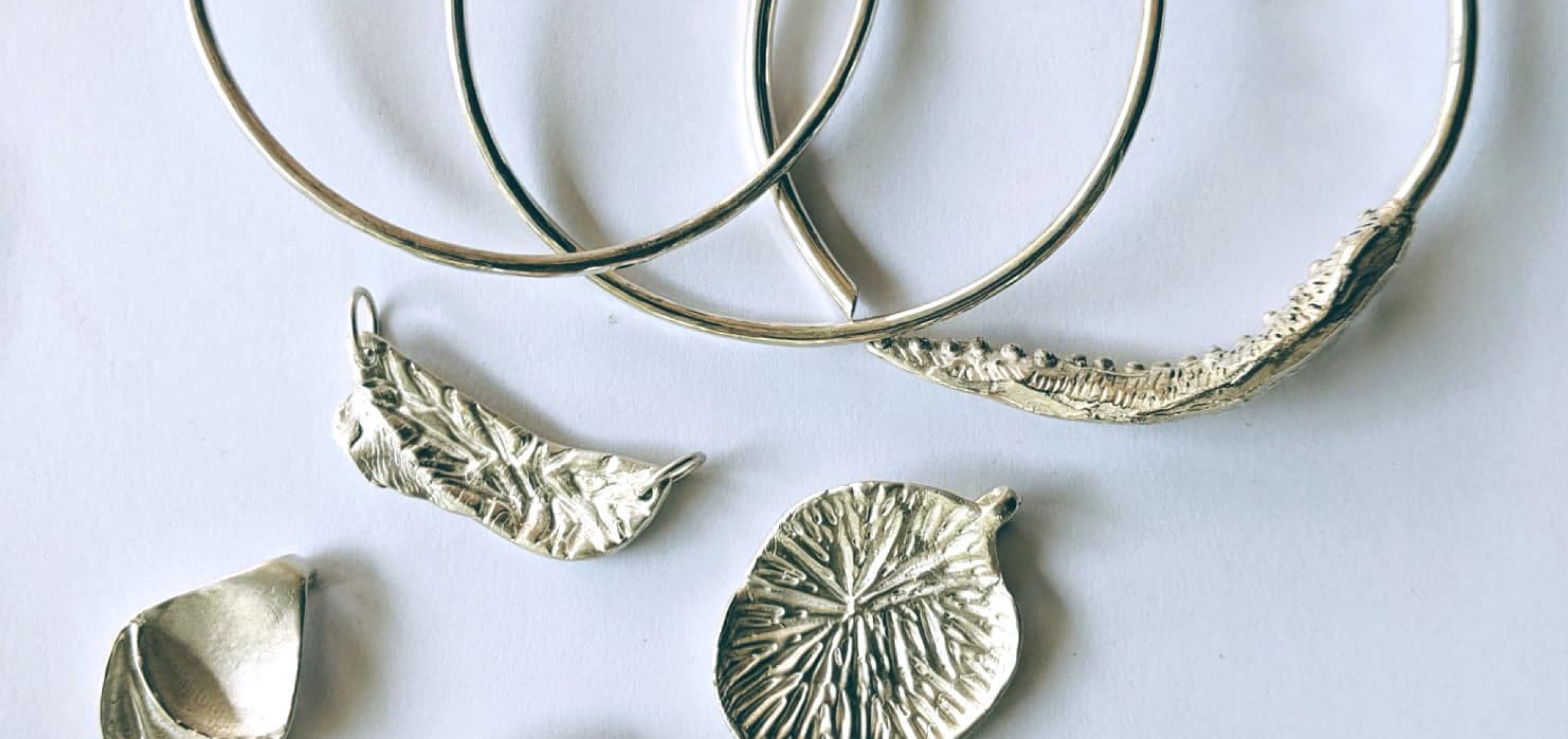 Precious Connections: Jewellery and Small Objects Collective 